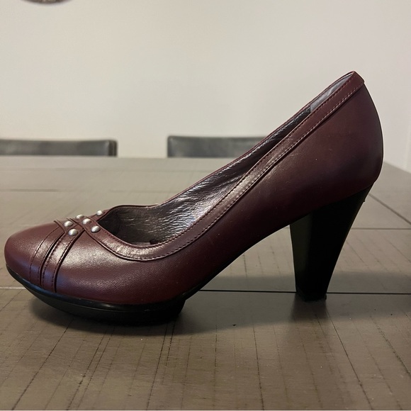 Blondo Canada leather burgundy Aquaprotect Leather Pumps  Womens Size US 8.5 - Picture 5 of 13